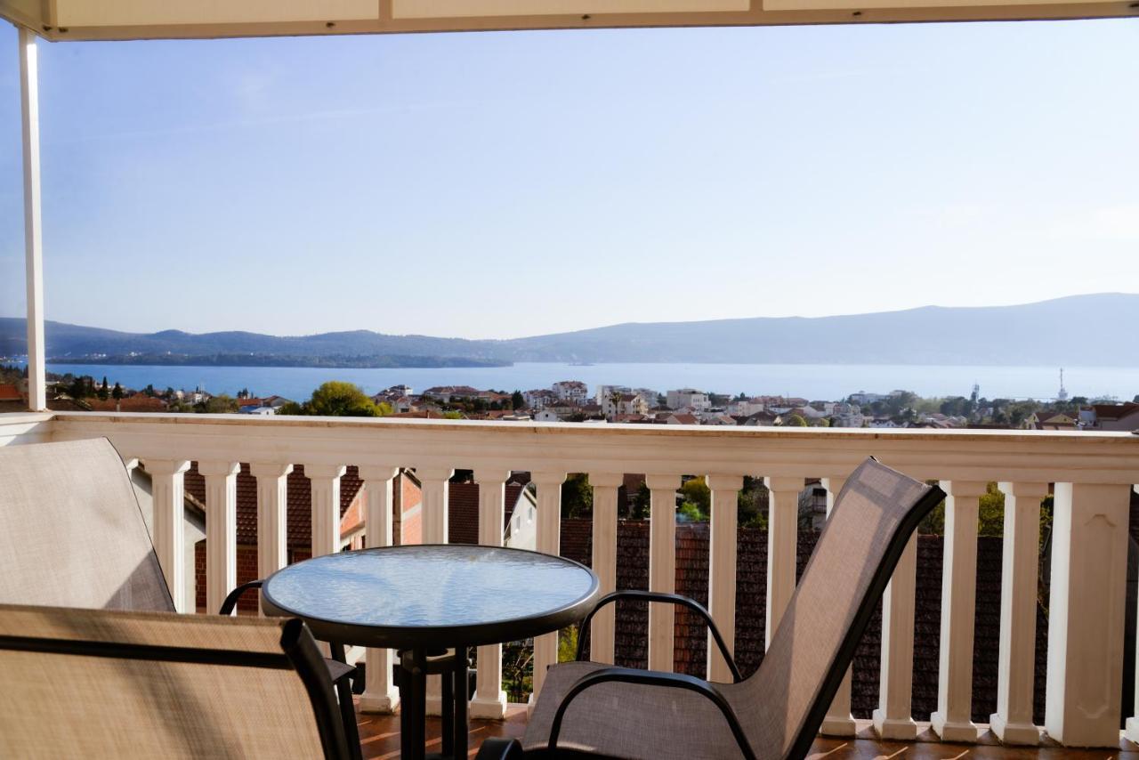 Iker Apartments Tivat Luaran gambar