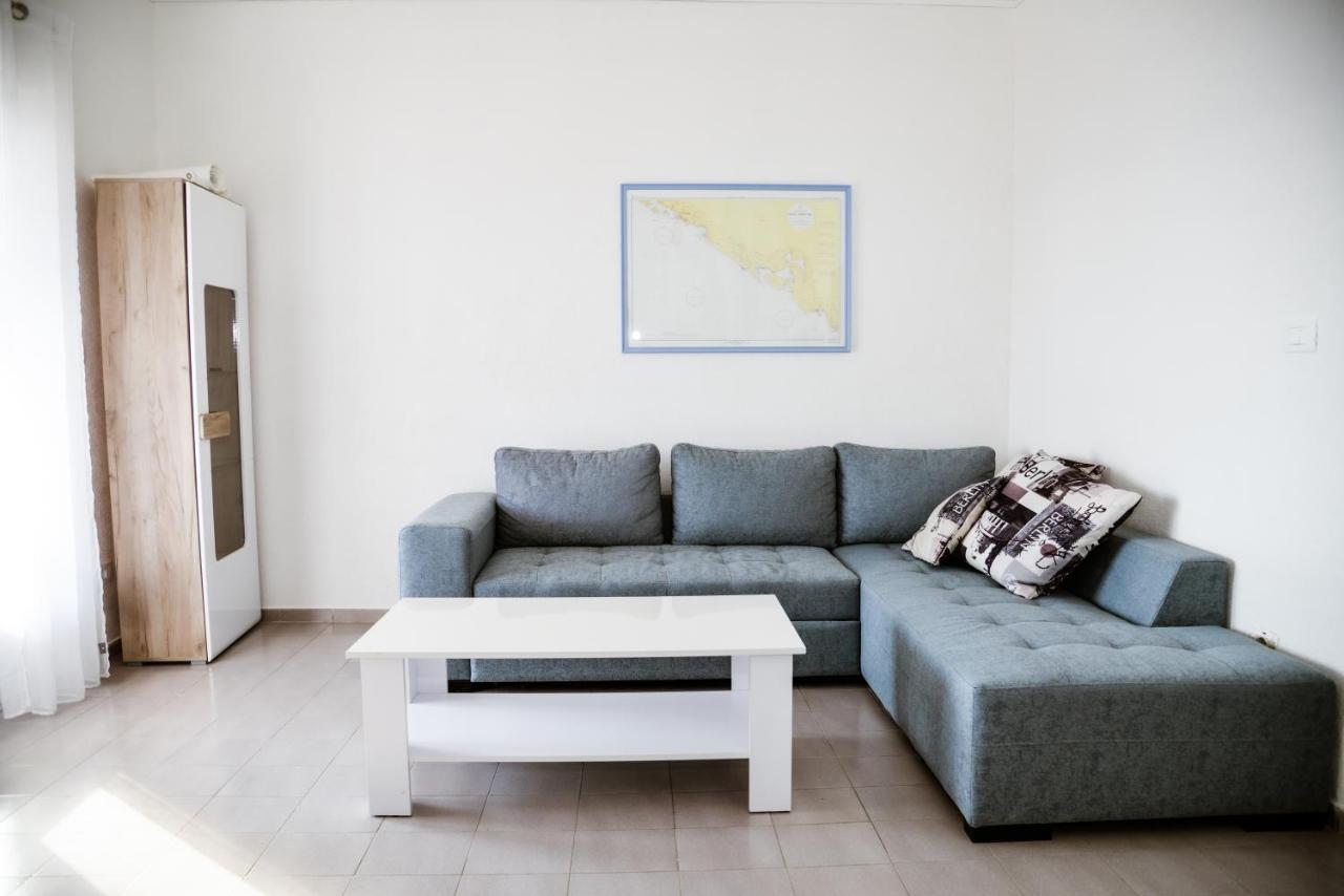 Iker Apartments Tivat Luaran gambar