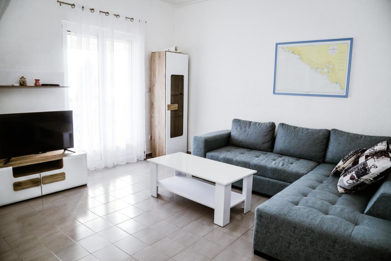 Iker Apartments Tivat Luaran gambar